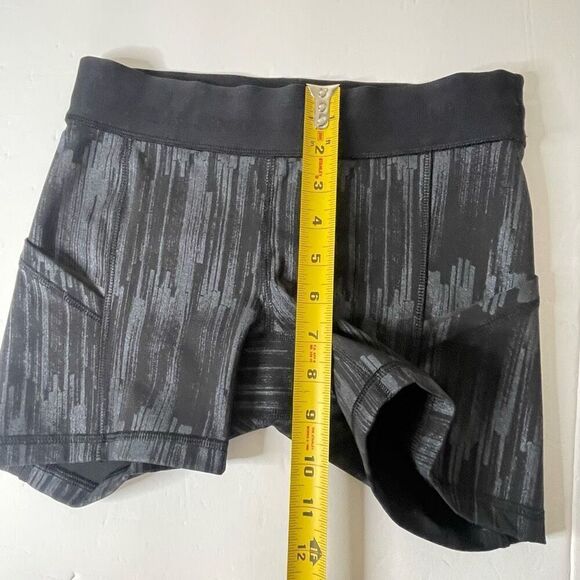 Lululemon Biker Shorts Gym Shorts Black and Gray Size 4 - Picture 6 of 8